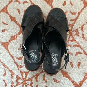 Vince camuto wedges 9 1/2 black